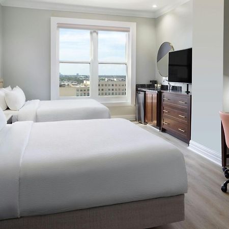 Courtyard By Marriott New Orleans French Quarter/Iberville Bagian luar foto
