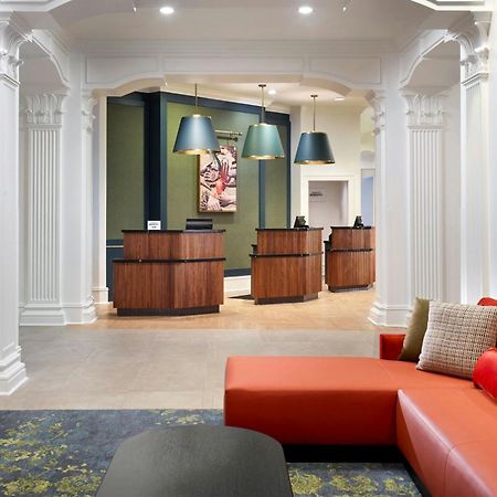 Courtyard By Marriott New Orleans French Quarter/Iberville Bagian luar foto